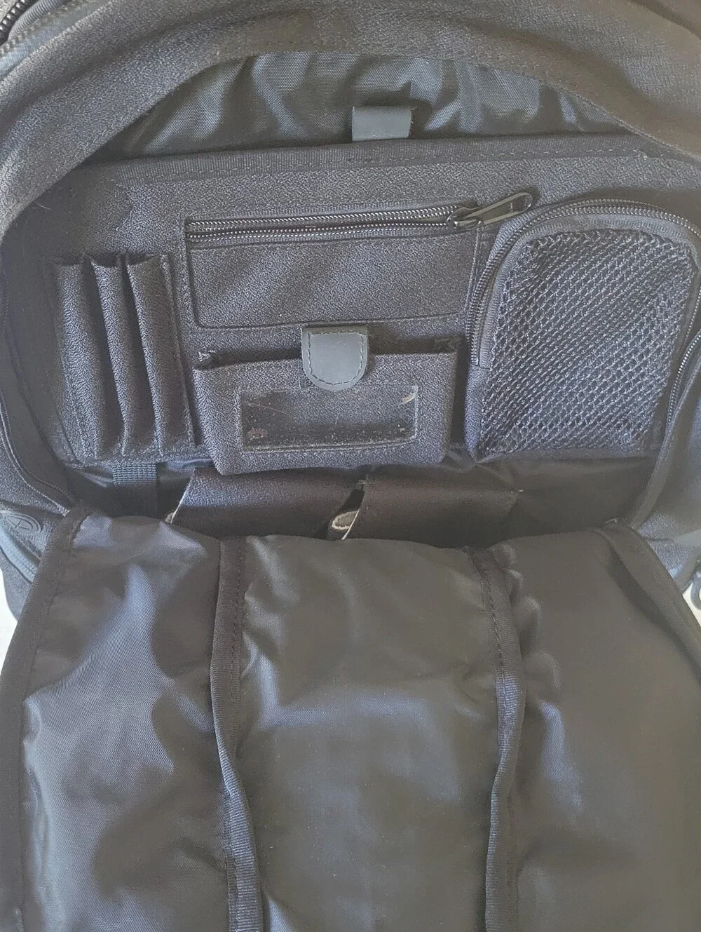 MOUNTAINSMITH Nwot Large Multi-Duty Backpack